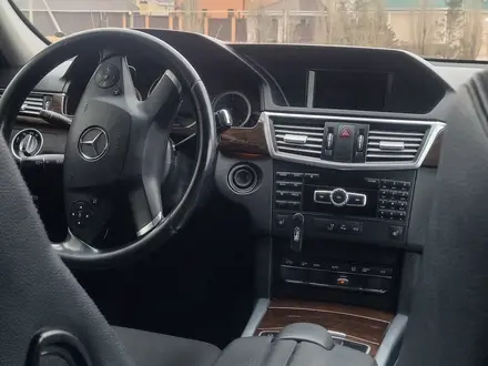 Mercedes-Benz E 200 2012 года за 11 500 000 тг. в Астана – фото 23