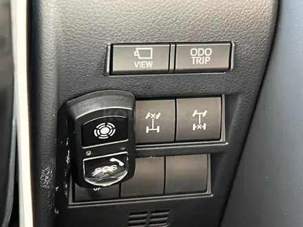 Toyota Land Cruiser Premium 2021 года за 58 500 000 тг. в Актобе – фото 23