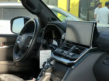 Toyota Land Cruiser Premium 2021 года за 58 500 000 тг. в Актобе – фото 5