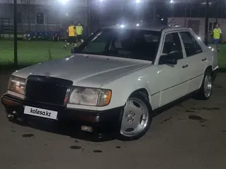 Mercedes-Benz E 280