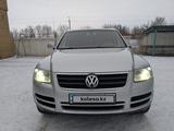 Volkswagen Touareg 2003 годаfor4 500 000 тг. в Семей