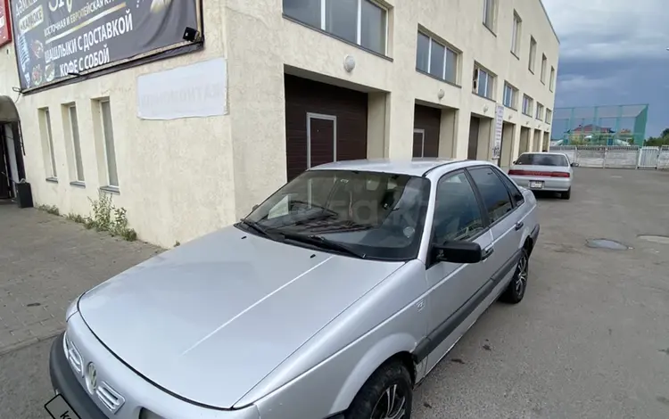 Volkswagen Passat 1990 годаүшін1 300 000 тг. в Астана