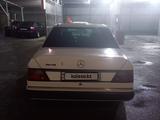 Mercedes-Benz E 200 1990 года за 1 600 000 тг. в Тараз – фото 5