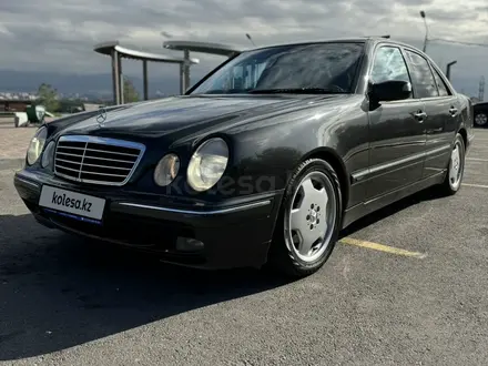 Mercedes-Benz E 320 1999 года за 6 500 000 тг. в Алматы