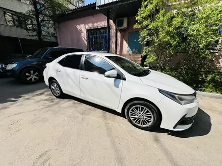 Toyota Corolla 2018 года за 8 400 000 тг. в Алматы – фото 2