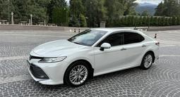 Toyota Camry 2020 года за 16 500 000 тг. в Алматы – фото 3