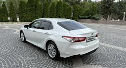 Toyota Camry 2020 года за 16 500 000 тг. в Алматы – фото 4