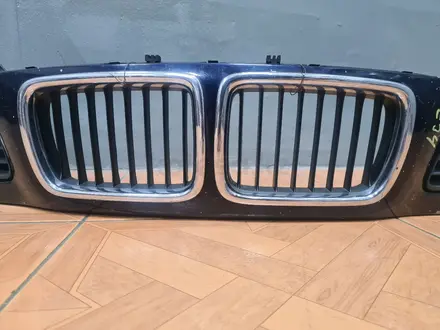 BMW E34 Фара и Решетка за 35 000 тг. в Шымкент – фото 3