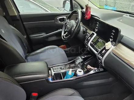 Kia Sorento 2022 года за 15 500 000 тг. в Алматы – фото 2