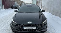 Hyundai Elantra 2022 годаfor11 500 000 тг. в Астана – фото 2