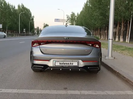 Kia K5 2020 года за 10 900 000 тг. в Астана – фото 4