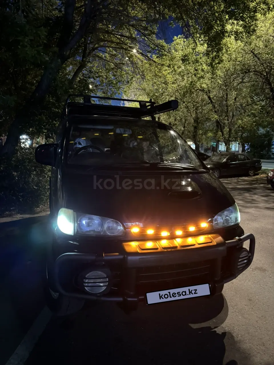 Mitsubishi Delica, 1994