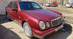 Mercedes-Benz E 230 1997 годаүшін2 200 000 тг. в Караганда – фото 2