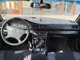 Mercedes-Benz E 320 1995 года за 2 500 000 тг. в Алматы – фото 4