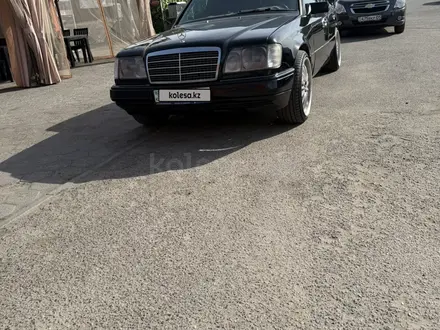 Mercedes-Benz E 320 1995 года за 2 500 000 тг. в Алматы – фото 12