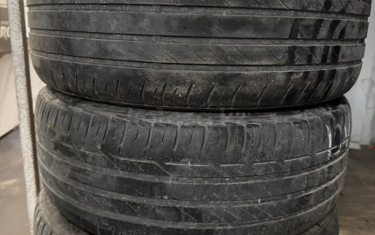 Bridgestone Turanza T001 225/45R19 92W за 20 000 тг. в Алматы