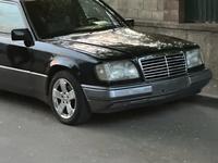 Mercedes-Benz E 200 1995 годаүшін2 200 000 тг. в Алматы