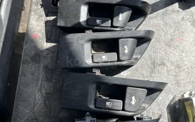 Ручка багажника камри 40 за 10 000 тг. в Алматы