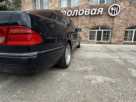 Mercedes-Benz E 230 1996 года за 3 000 000 тг. в Костанай – фото 8