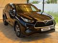 Toyota Highlander 2022 года за 22 000 000 тг. в Уральск – фото 2