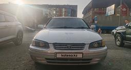 Toyota Camry 1997 годаүшін2 600 000 тг. в Семей