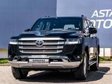 Toyota Land Cruiser 2023 года за 47 400 000 тг. в Алматы