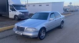 Mercedes-Benz C 220 1994 годаfor1 900 000 тг. в Уральск – фото 4