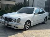 Mercedes-Benz E 320 2001 года за 2 700 000 тг. в Алматы