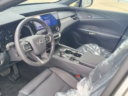 Lexus RX 350 Luxury 2025 года за 44 541 000 тг. в Актобе – фото 15