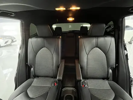 Toyota Highlander 2023 года за 32 000 000 тг. в Алматы – фото 11