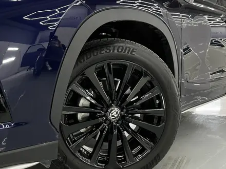 Toyota Highlander 2023 года за 32 000 000 тг. в Алматы – фото 18