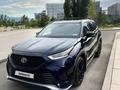 Toyota Highlander 2023 года за 32 000 000 тг. в Алматы – фото 3