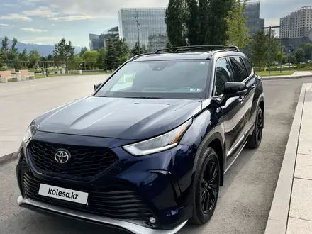 Toyota Highlander 2023 года за 32 000 000 тг. в Алматы – фото 3
