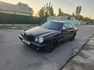 Mercedes-Benz E 55 AMG