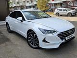 Hyundai Sonata 2020 года за 11 000 000 тг. в Астана – фото 2