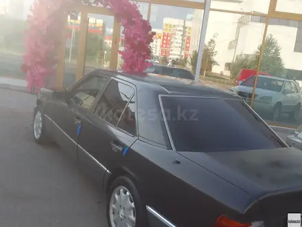 Mercedes-Benz E 230 1991 года за 1 550 000 тг. в Шымкент