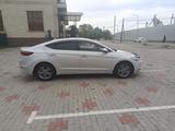 Hyundai Elantra 2018 годаfor8 200 000 тг. в Алматы – фото 3