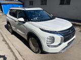 Mitsubishi Outlander 2022 года за 15 800 000 тг. в Алматы – фото 2