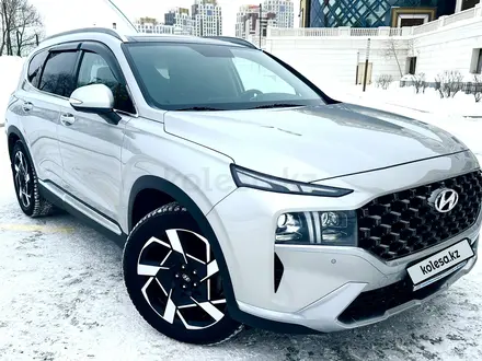 Hyundai Santa Fe 2022 года за 17 600 000 тг. в Астана