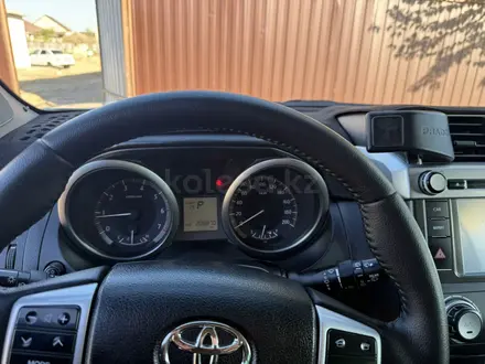 Toyota Land Cruiser Prado 2015 года за 17 000 000 тг. в Атырау – фото 13