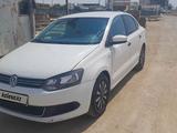 Volkswagen Polo 2012 года за 2 400 000 тг. в Актау – фото 2