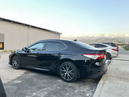 Toyota Camry 2021 года за 14 920 000 тг. в Алматы – фото 8