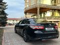 Toyota Camry 2021 года за 14 920 000 тг. в Алматы – фото 17