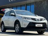 Toyota RAV4 2014 года за 10 000 000 тг. в Шымкент