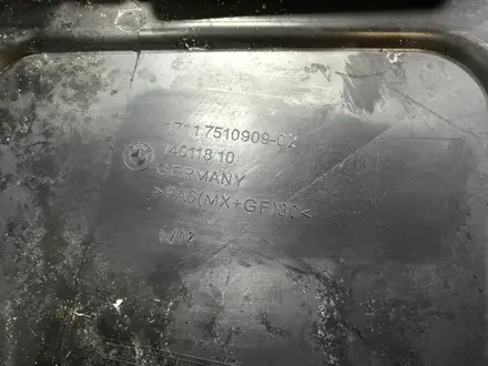 Пластик подкапотного пространства бмв е65 е66 за 30 000 тг. в Астана – фото 5