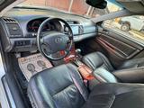 Toyota Camry 2005 годаүшін7 200 000 тг. в Туркестан – фото 5