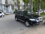 Volkswagen Touareg 2008 года за 4 700 000 тг. в Рудный – фото 4