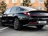 Hyundai Sonata 2023 годаfor11 500 000 тг. в Караганда – фото 4