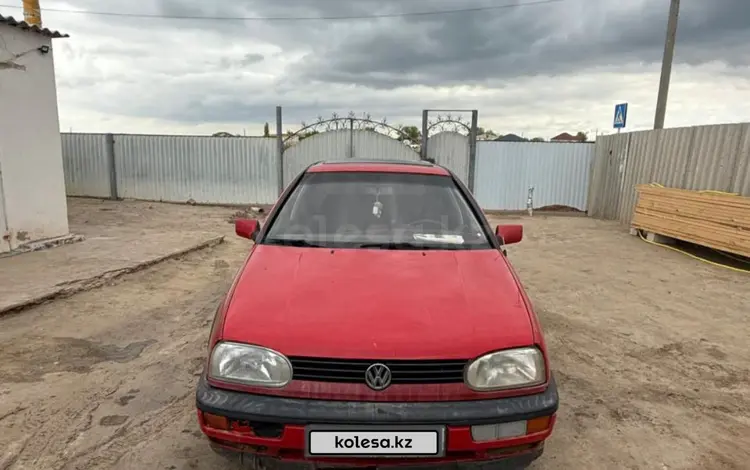 Volkswagen Golf 1994 года за 650 000 тг. в Атырау
