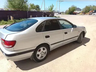Toyota Carina E